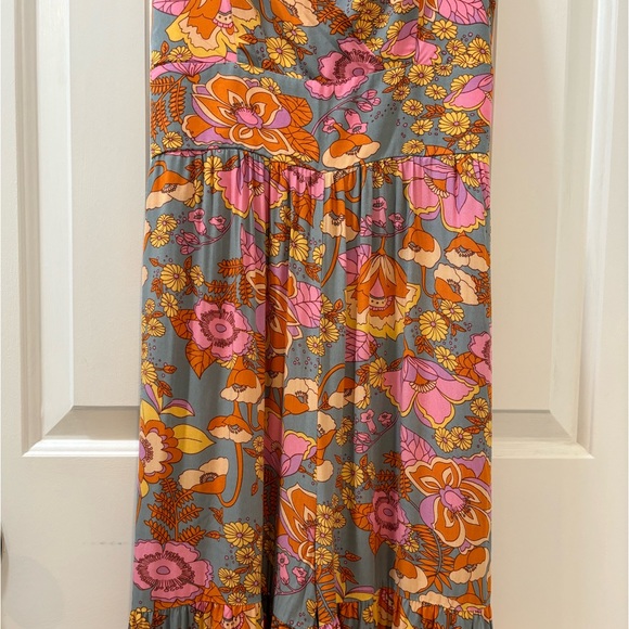 Bohemian Style - Floral Pantsuit - Picture 7 of 10